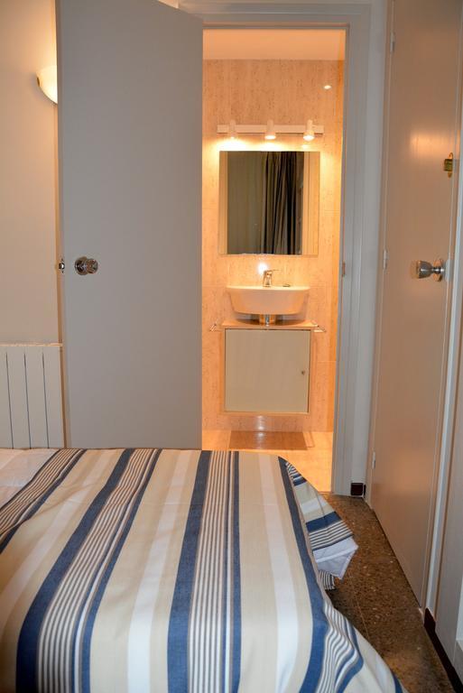 Apartaments La Catifa Now With Elevator!!! Palamós Buitenkant foto